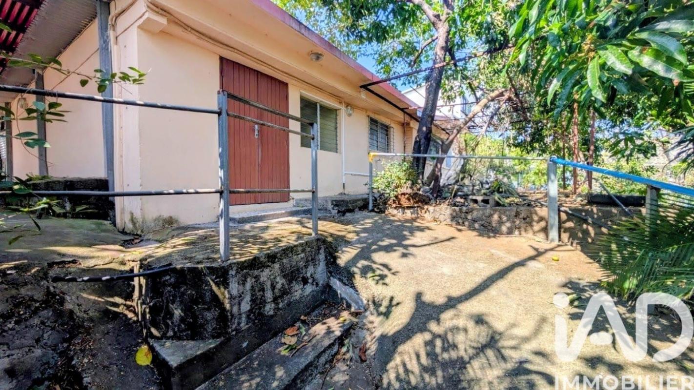 Maison 2 Pièce(s) La Possession