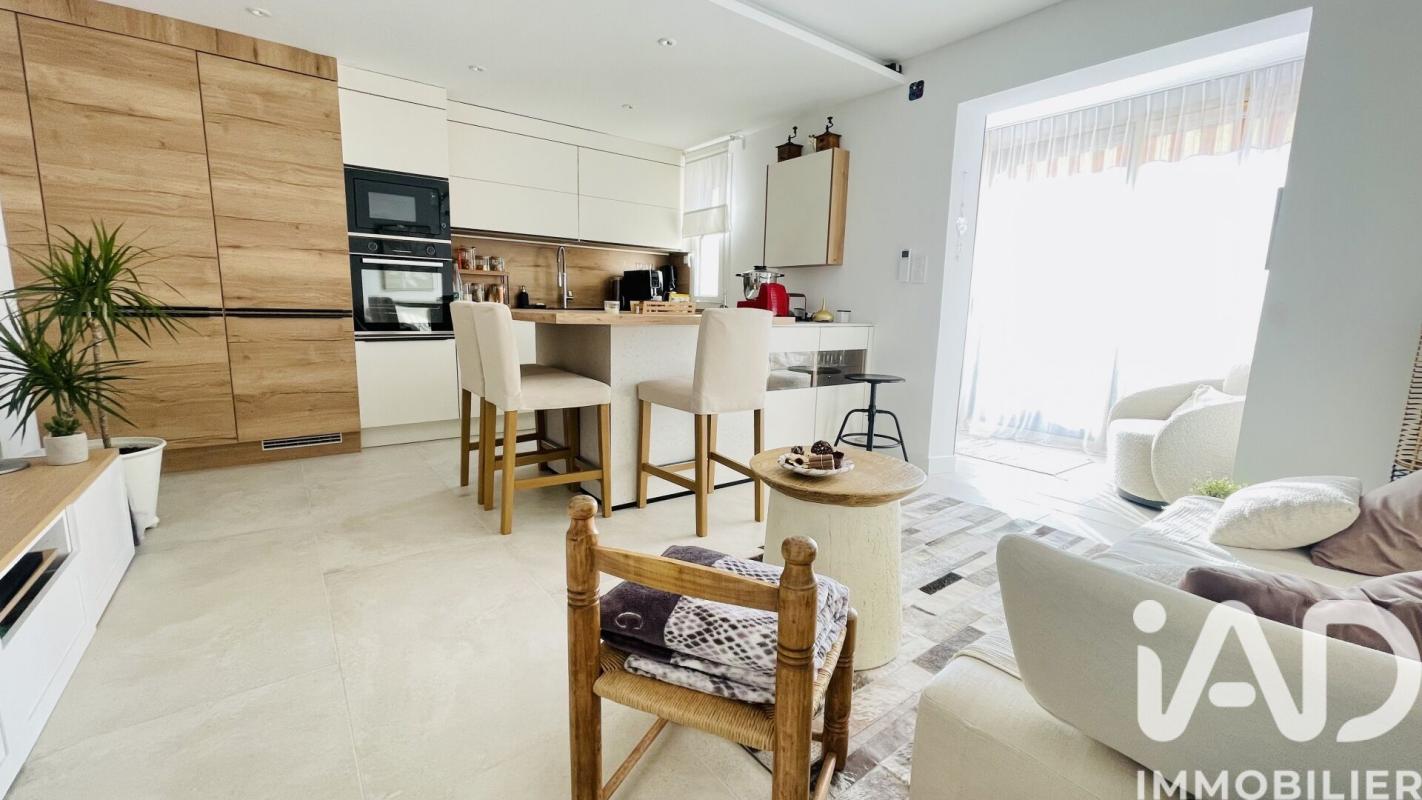 Maison 2 Pièce(s) La Londe-les-Maures