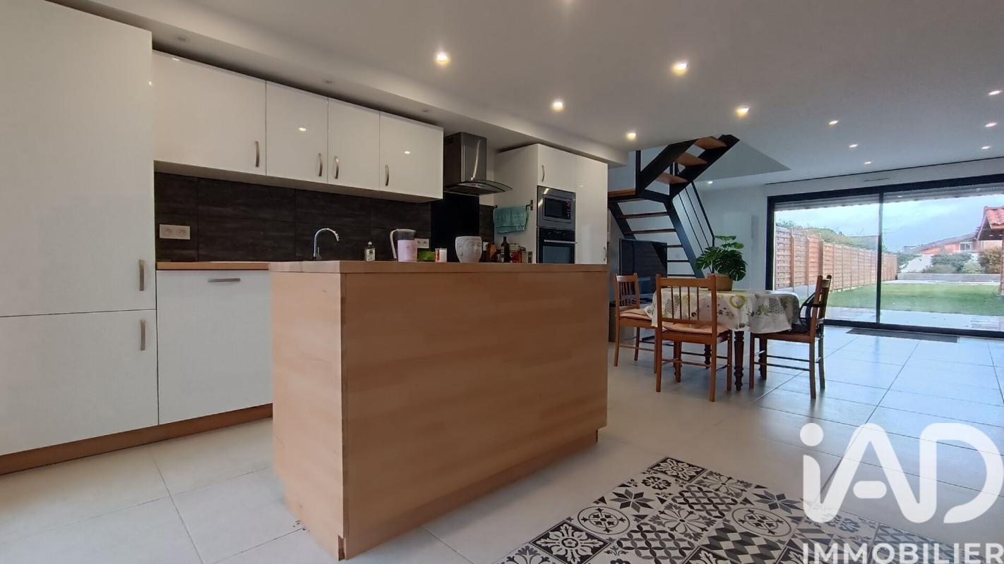 Maison traditionnelle 5 Pièce(s) Launaguet