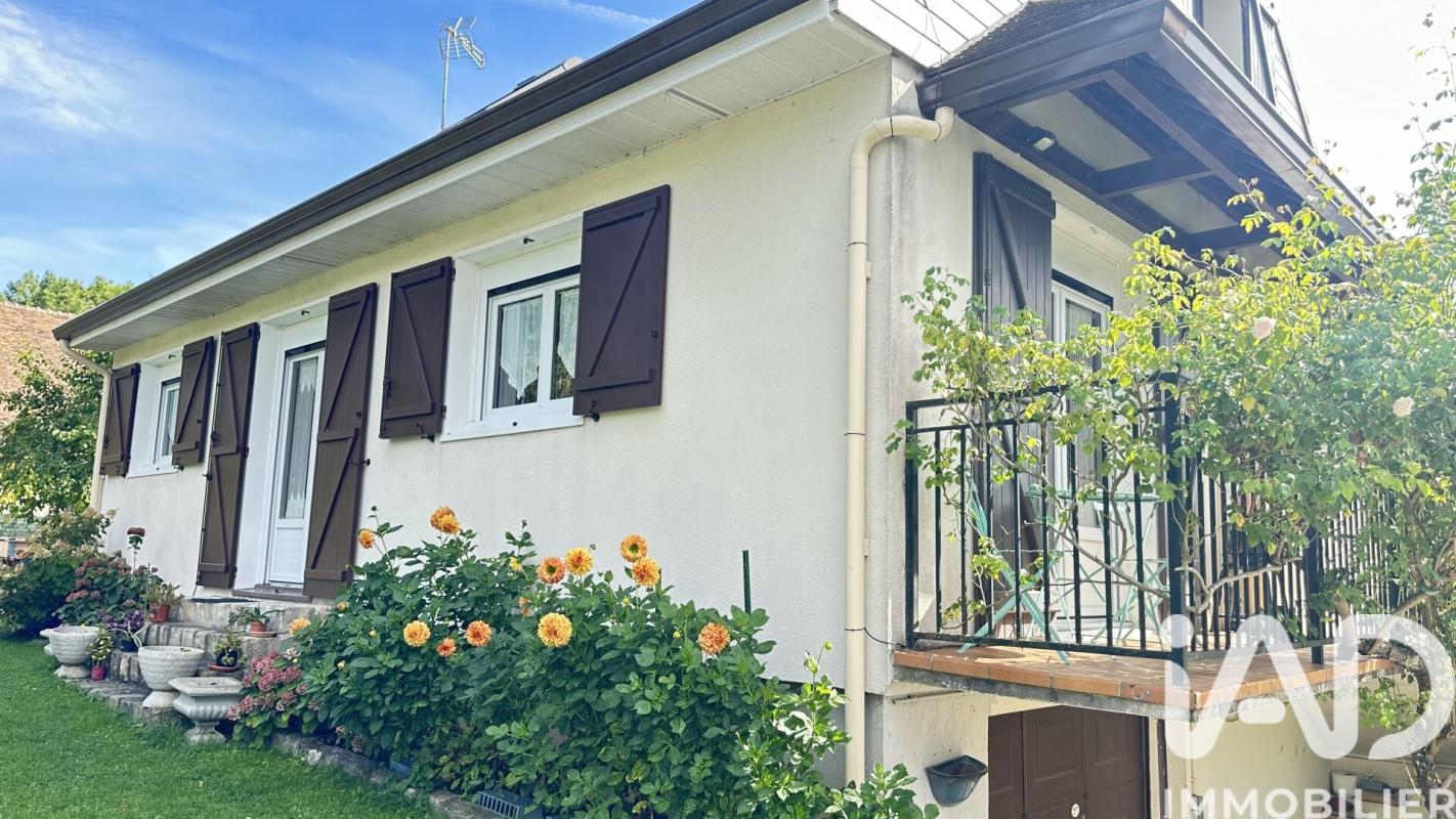 Maison traditionnelle 5 Pièce(s) Montigny-sur-Loing