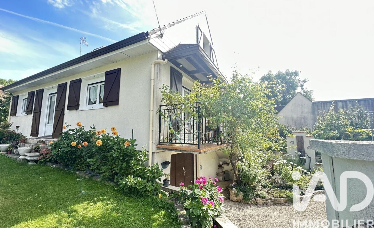Maison traditionnelle 5 Pièce(s) Montigny-sur-Loing