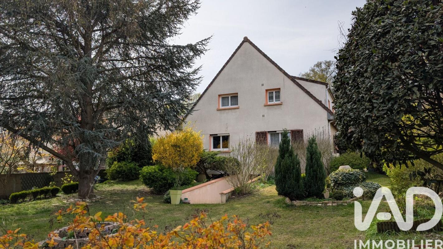 Maison traditionnelle 10 Pièce(s) Osny