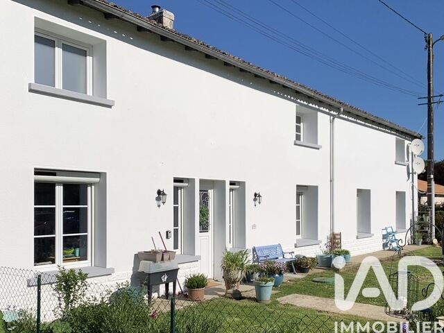 Maison longère 5 Pièce(s) Corme-Royal