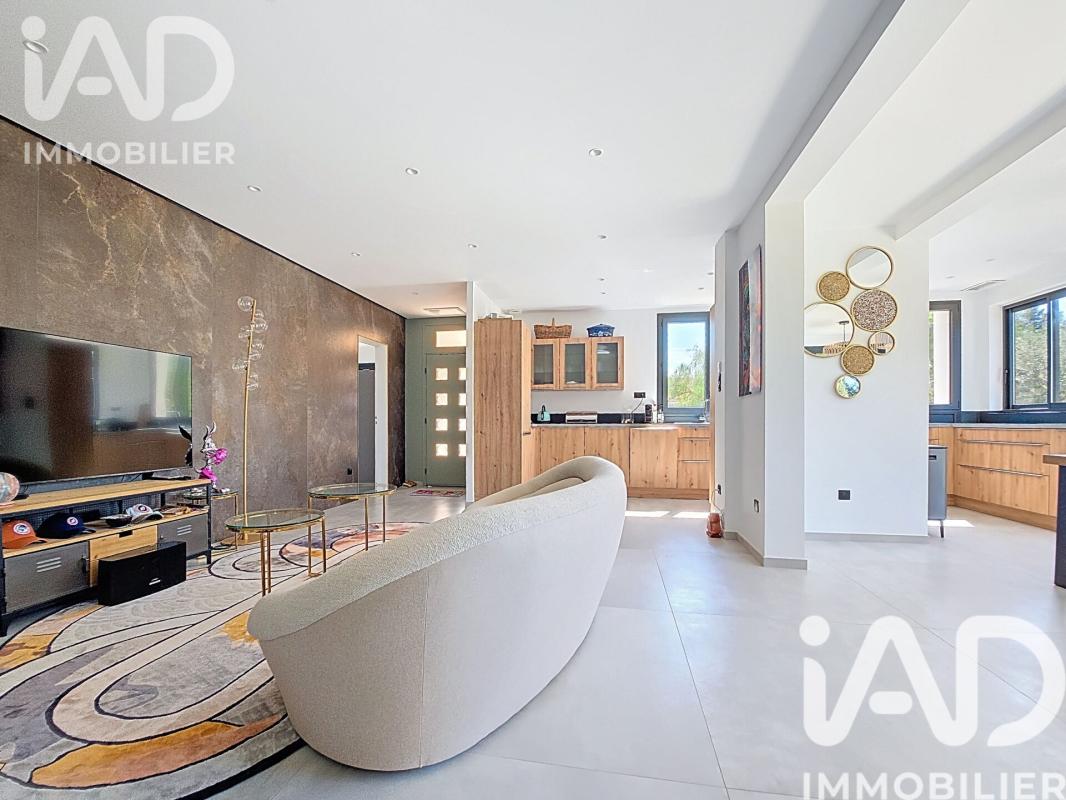 Maison 5 Pièce(s) Roquebrune-sur-Argens