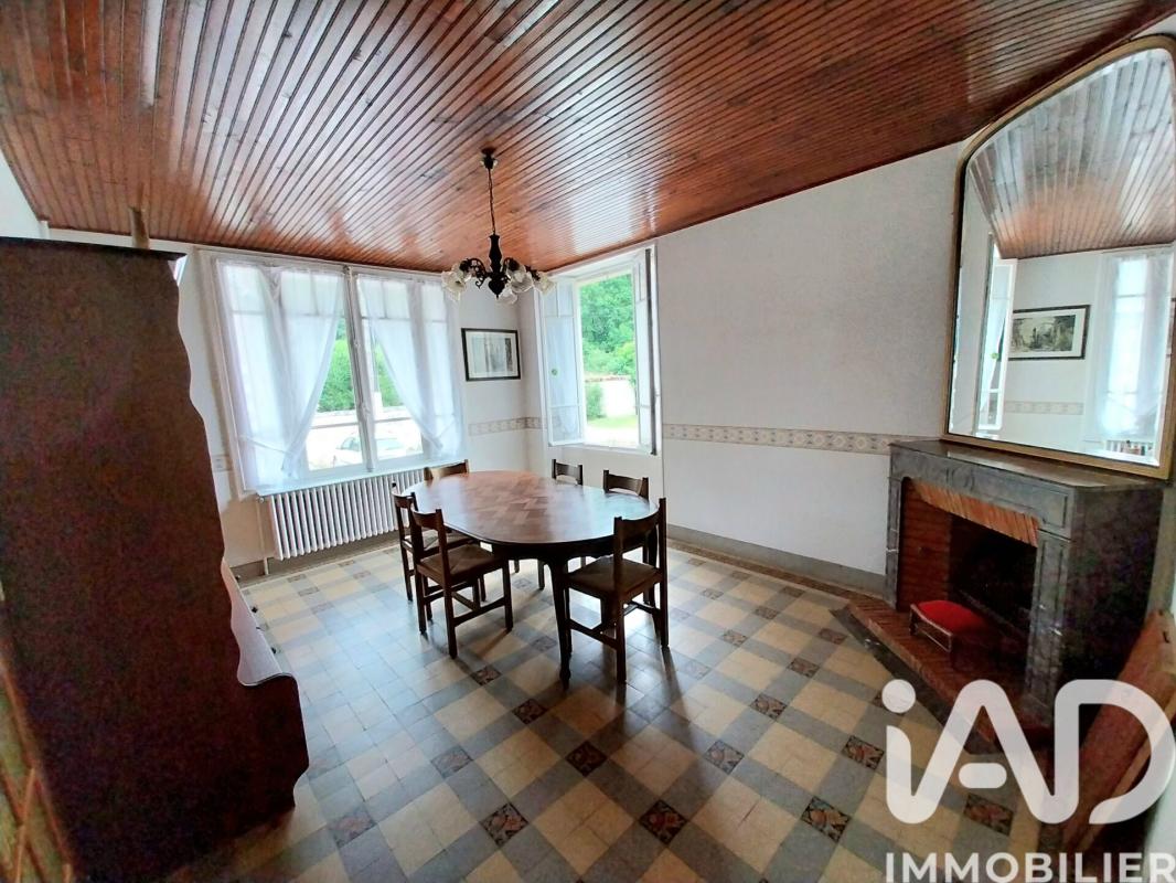 Maison d'architecte 7 Pièce(s) Bélâbre