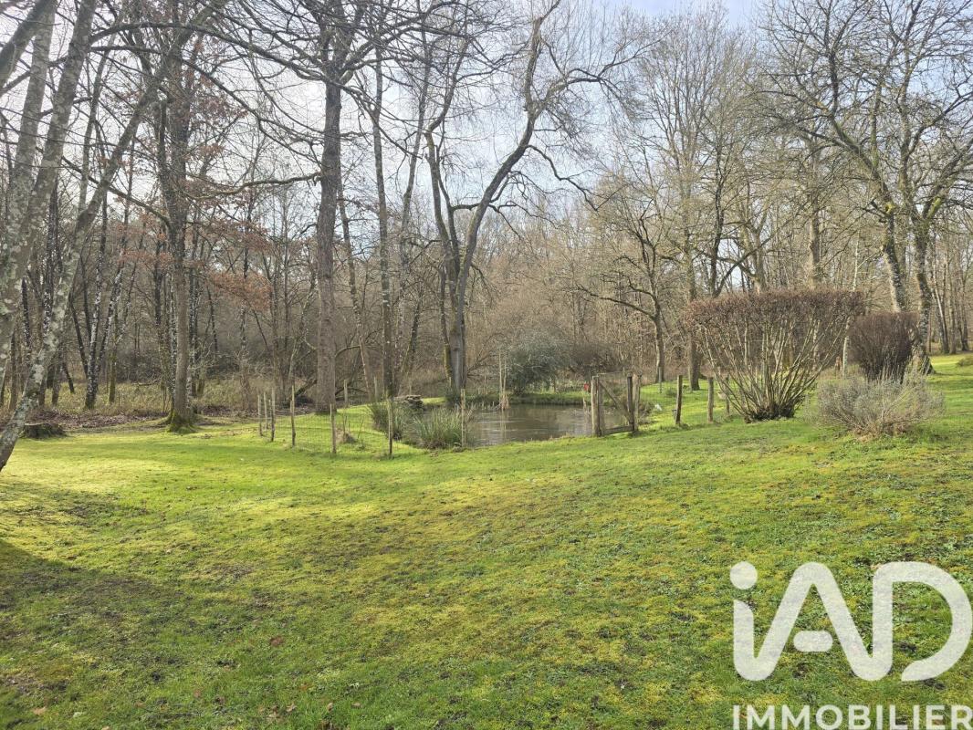 Maison 8 Pièce(s) La Ferté-Saint-Cyr