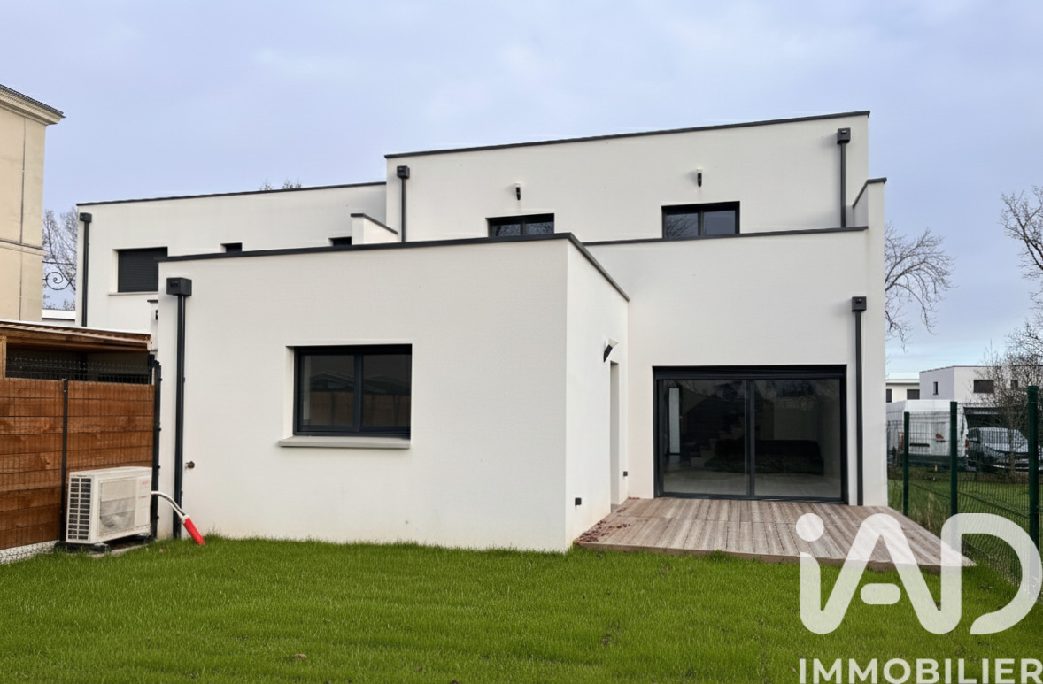 Maison 8 Pièce(s) Trélazé