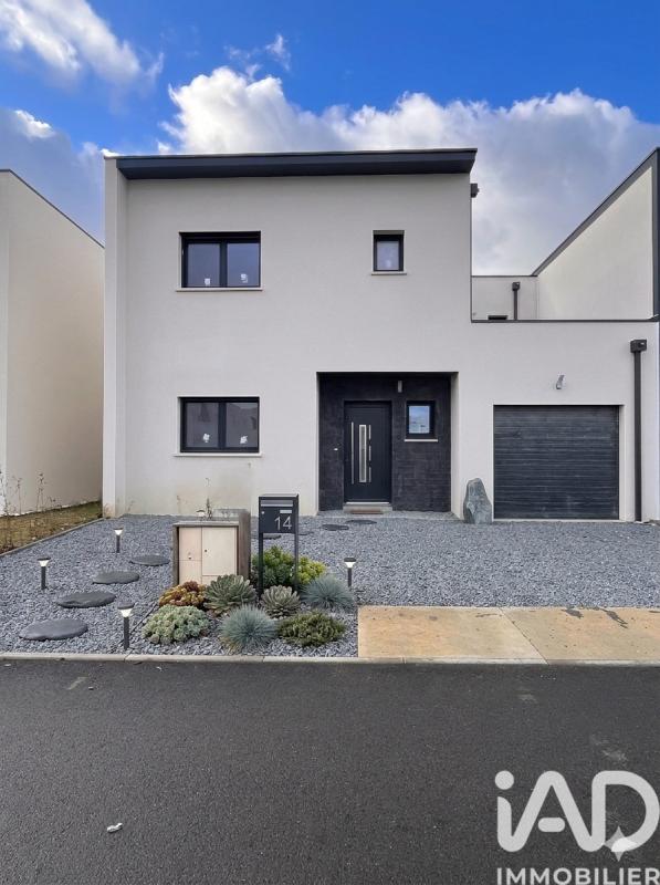 Maison 6 Pièce(s) Mazé-Milon