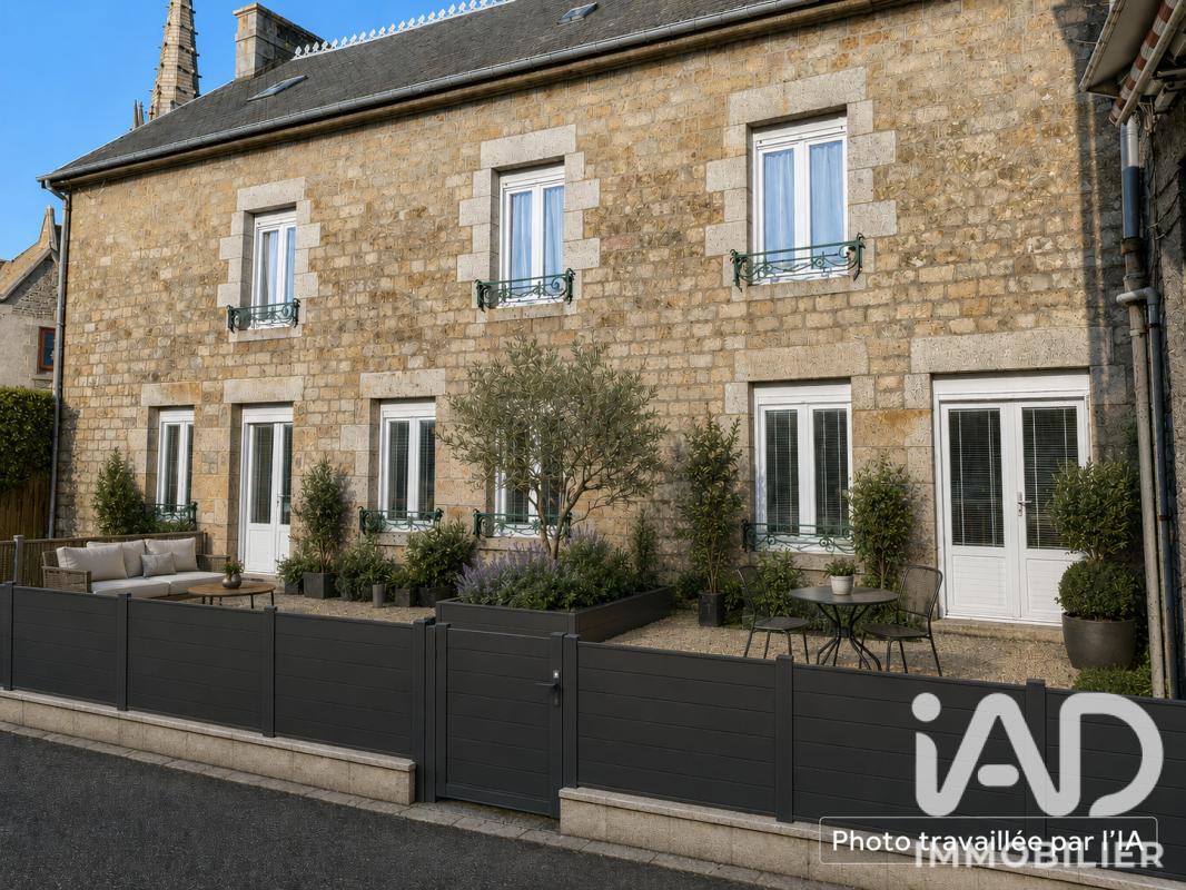 Maison 6 Pièce(s) La Bazouge-du-Désert