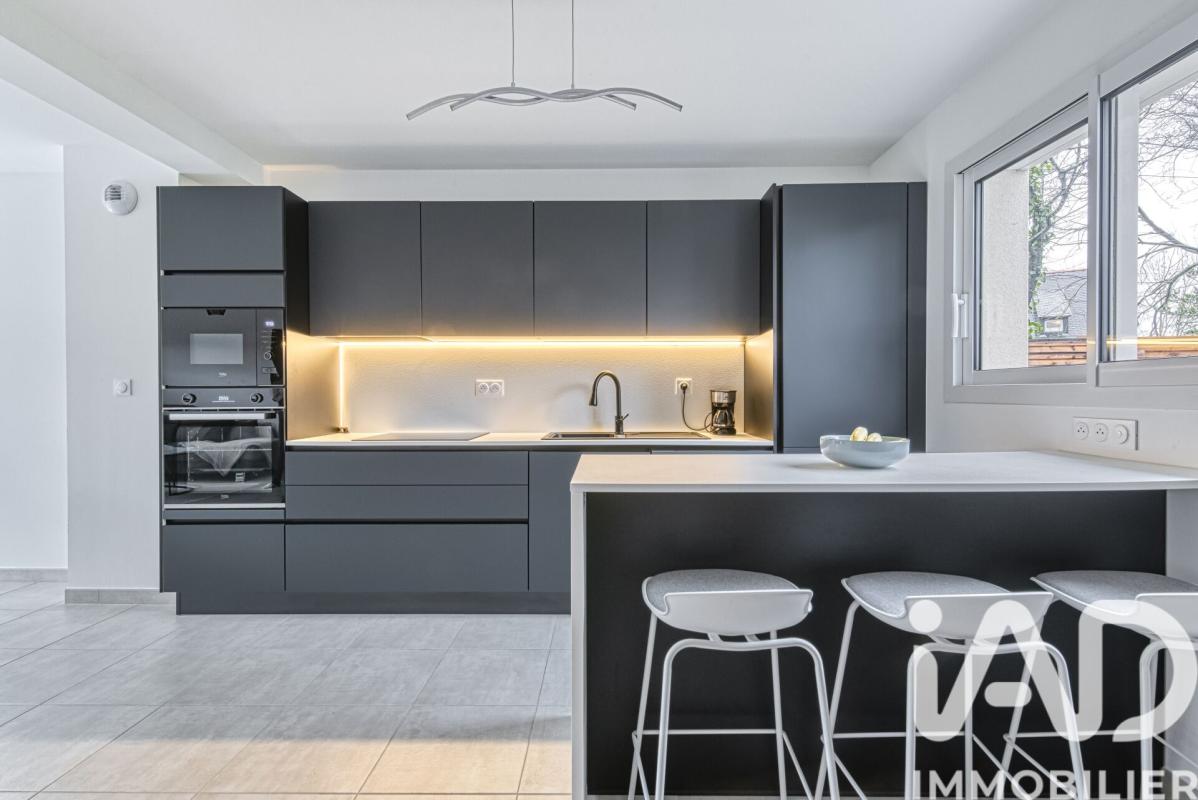 Maison traditionnelle 7 Pièce(s) Longuenée-en-Anjou