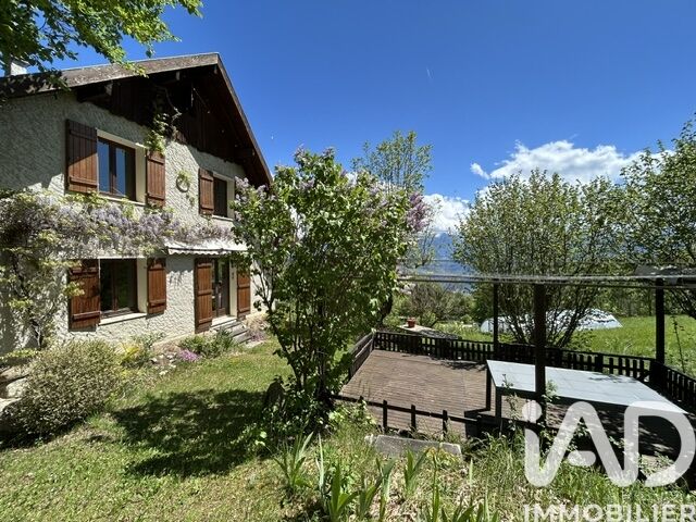 Maison 6 Pièce(s) Plateau-des-Petites-Roches