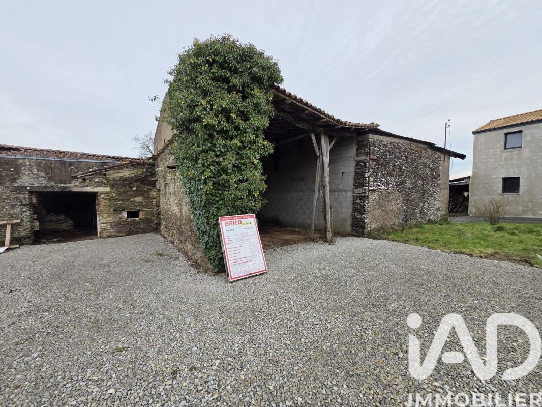 Maison 3 Pièce(s) La Regrippière
