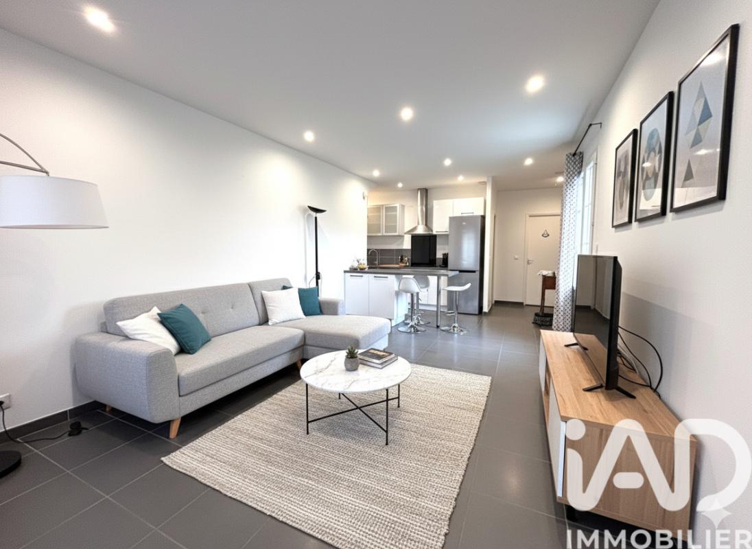 Appartement 3 Pièce(s) Grisy-Suisnes