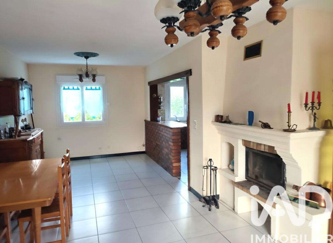 Maison traditionnelle 4 Pièce(s) La Bruère-sur-Loir