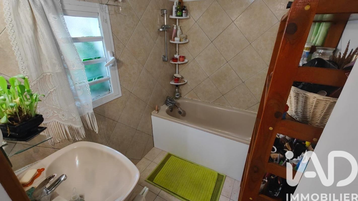 Maison 3 Pièce(s) Saint-Pierre