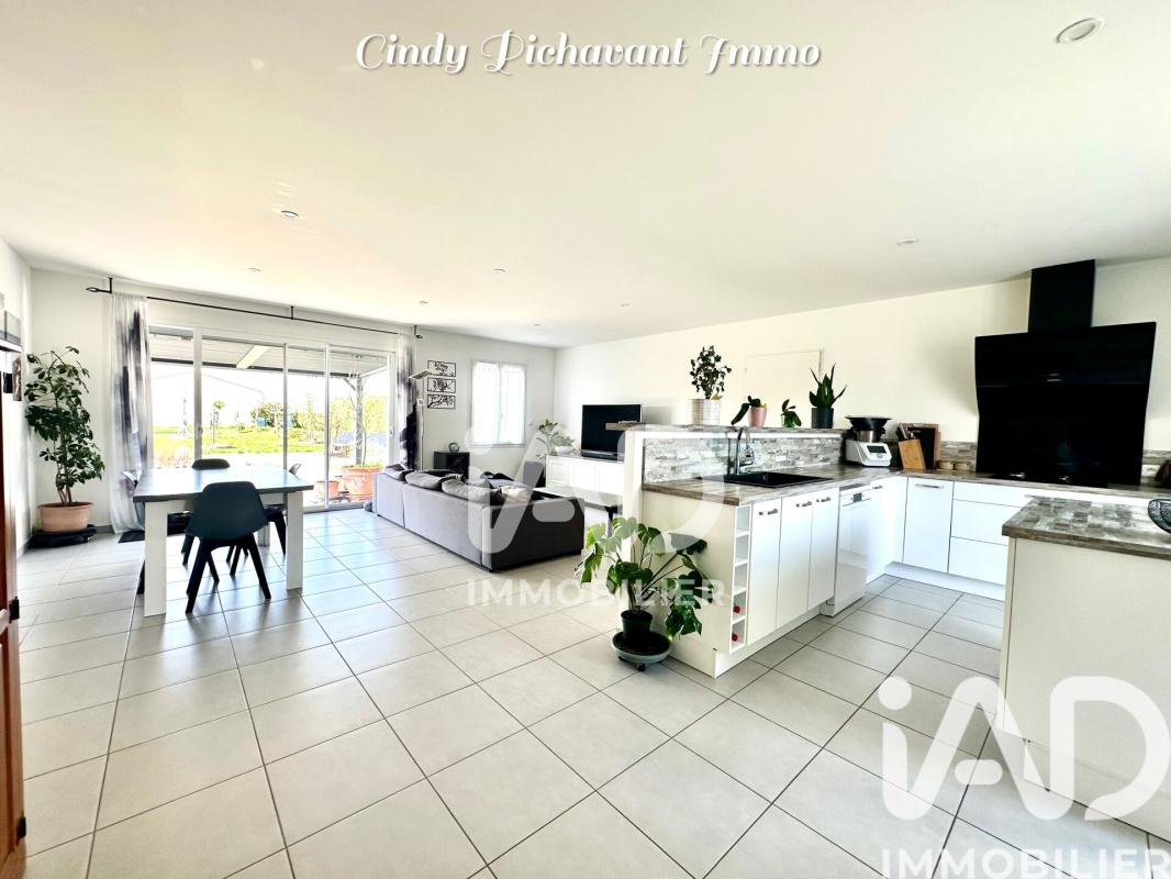 Maison 4 Pièce(s) Pisany