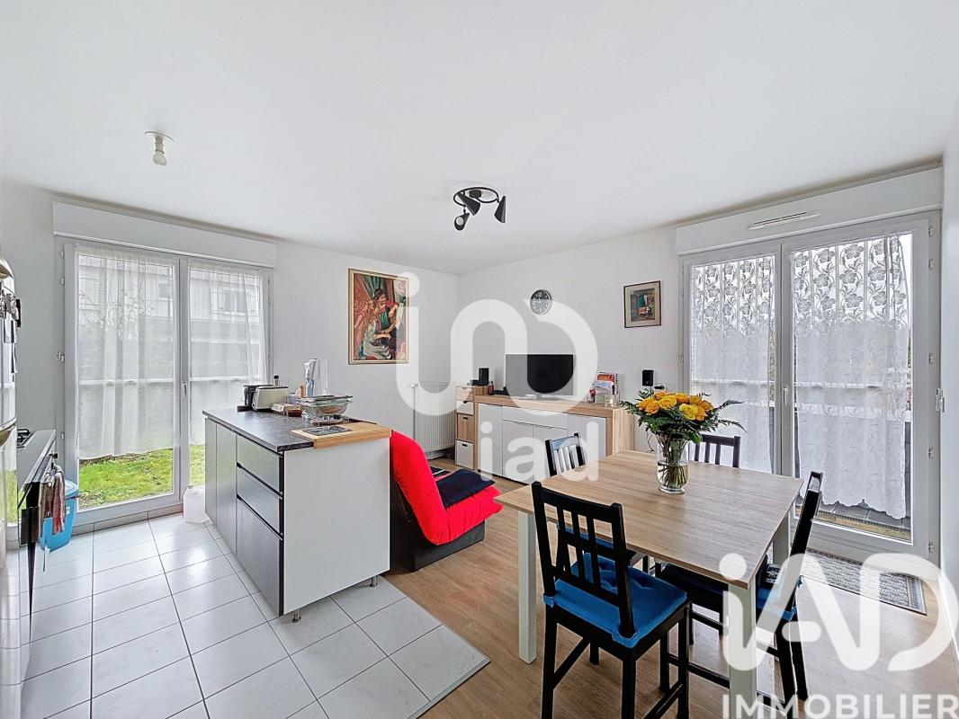 Appartement 2 Pièce(s) Grisy-Suisnes