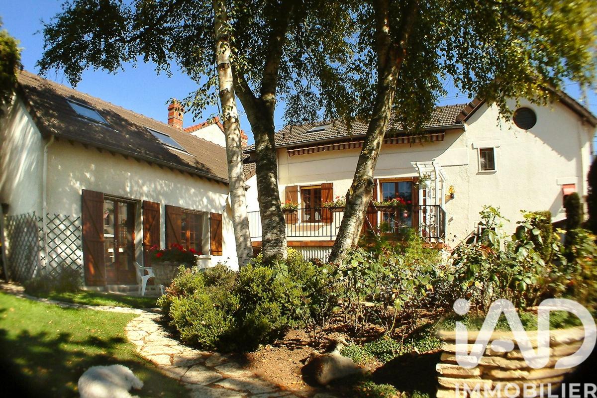 Maison 9 Pièce(s) Varennes-sur-Seine