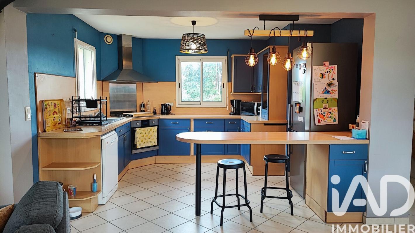 Maison 5 Pièce(s) Meslan