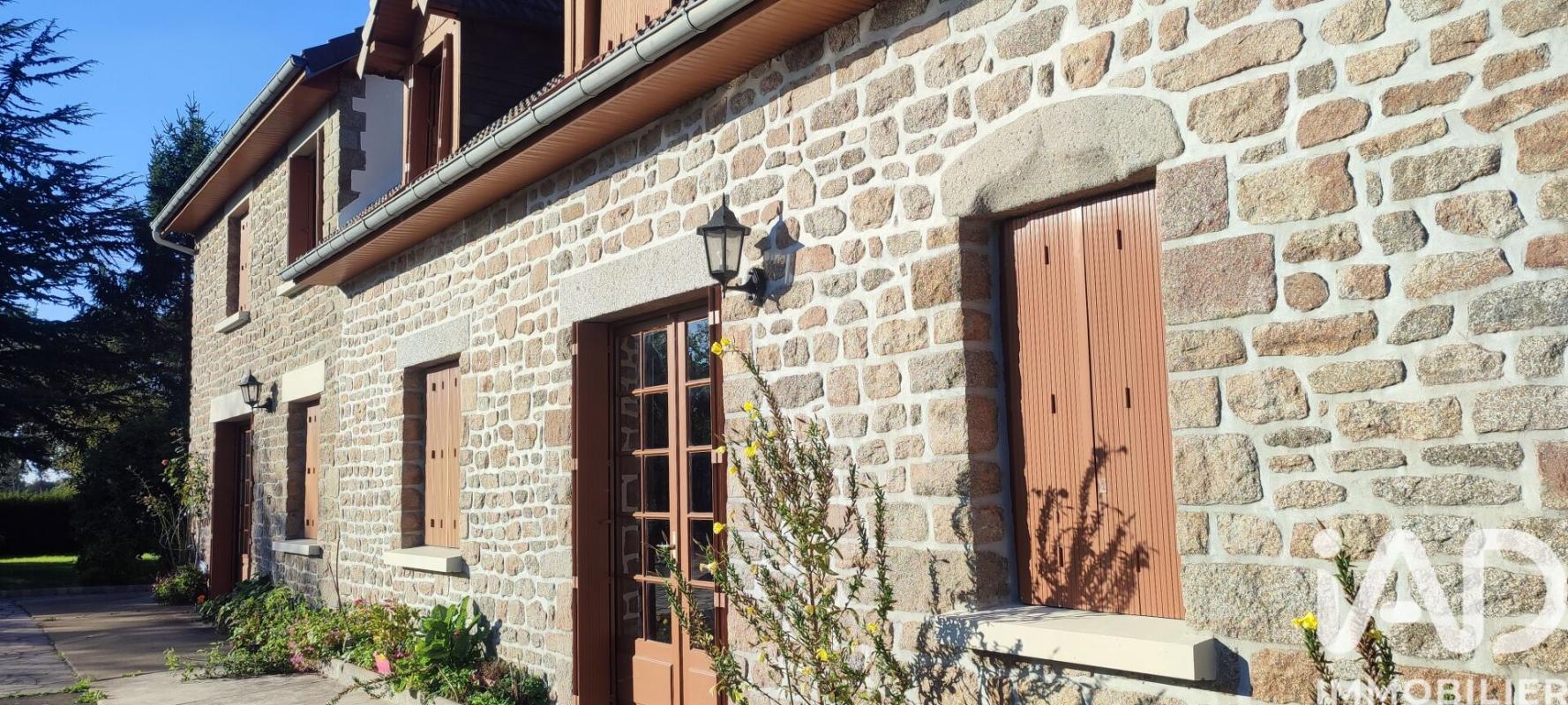 Maison en pierre 10 Pièce(s) Isigny-le-Buat