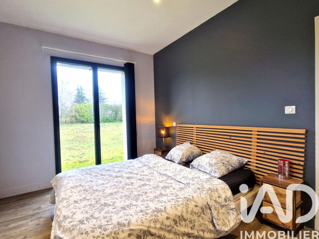 Maison 4 Pièce(s) Villebois-Lavalette - Photo 11