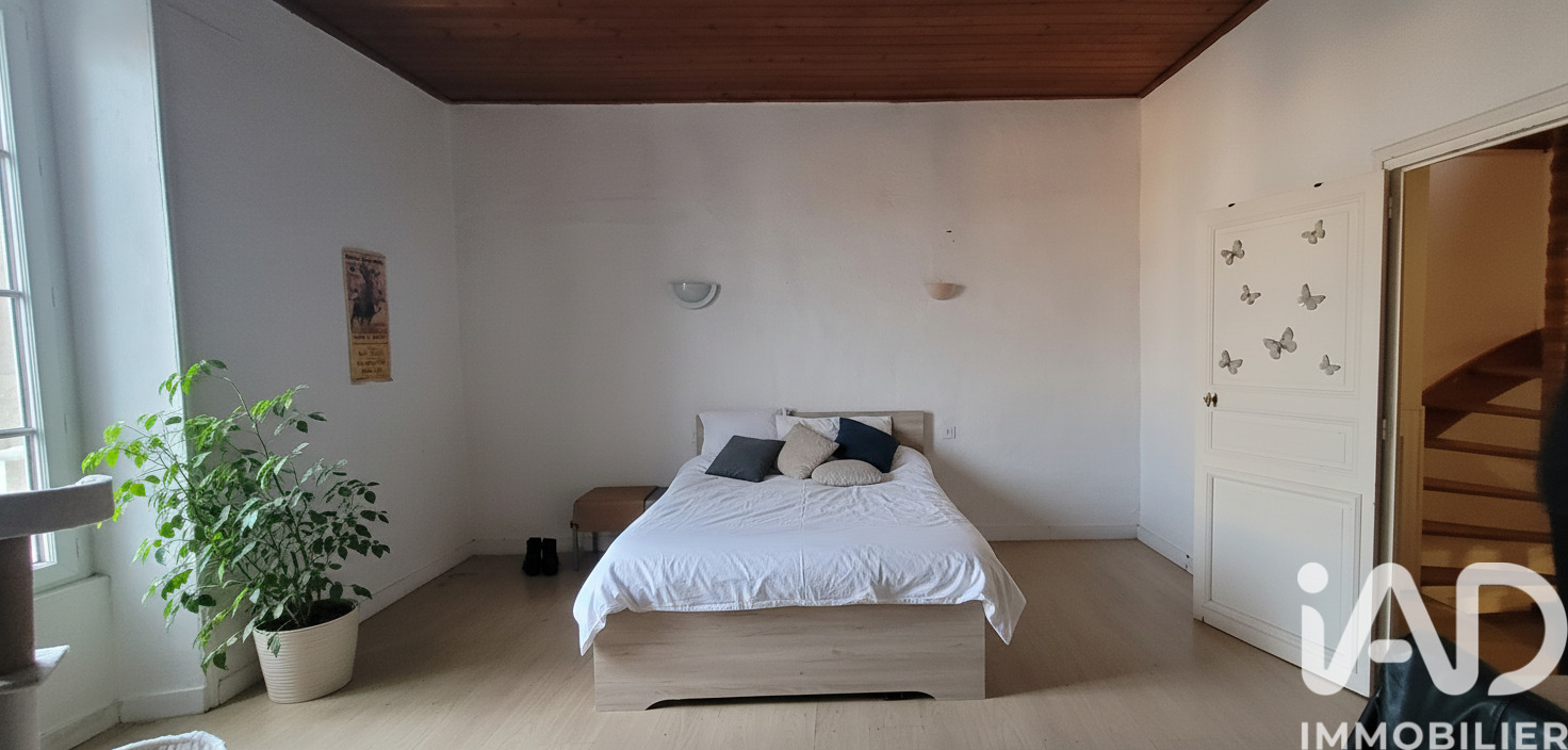 Maison en pierre 7 Pièce(s) Nieul-le-Dolent