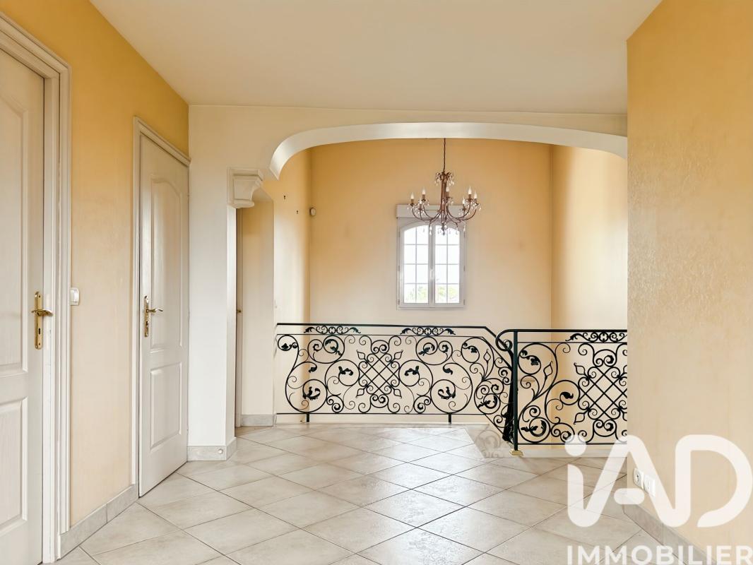 Maison 9 Pièce(s) Noisy-le-Grand - Photo 8