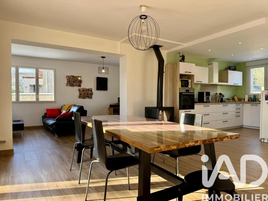 Maison traditionnelle 7 Pièce(s) Saint-Cyr-sur-Loire