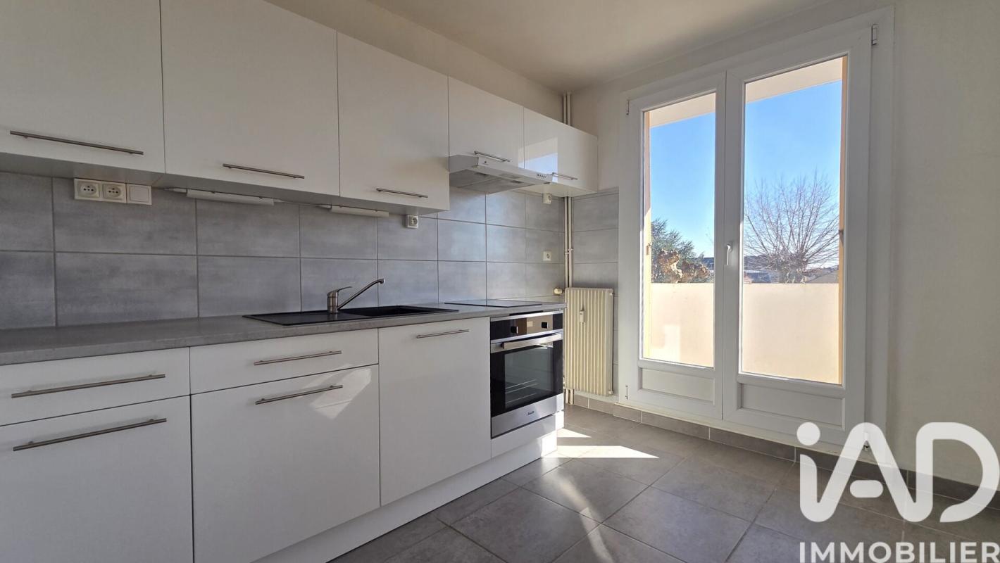 Appartement 4 Pièce(s) Châlons-en-Champagne