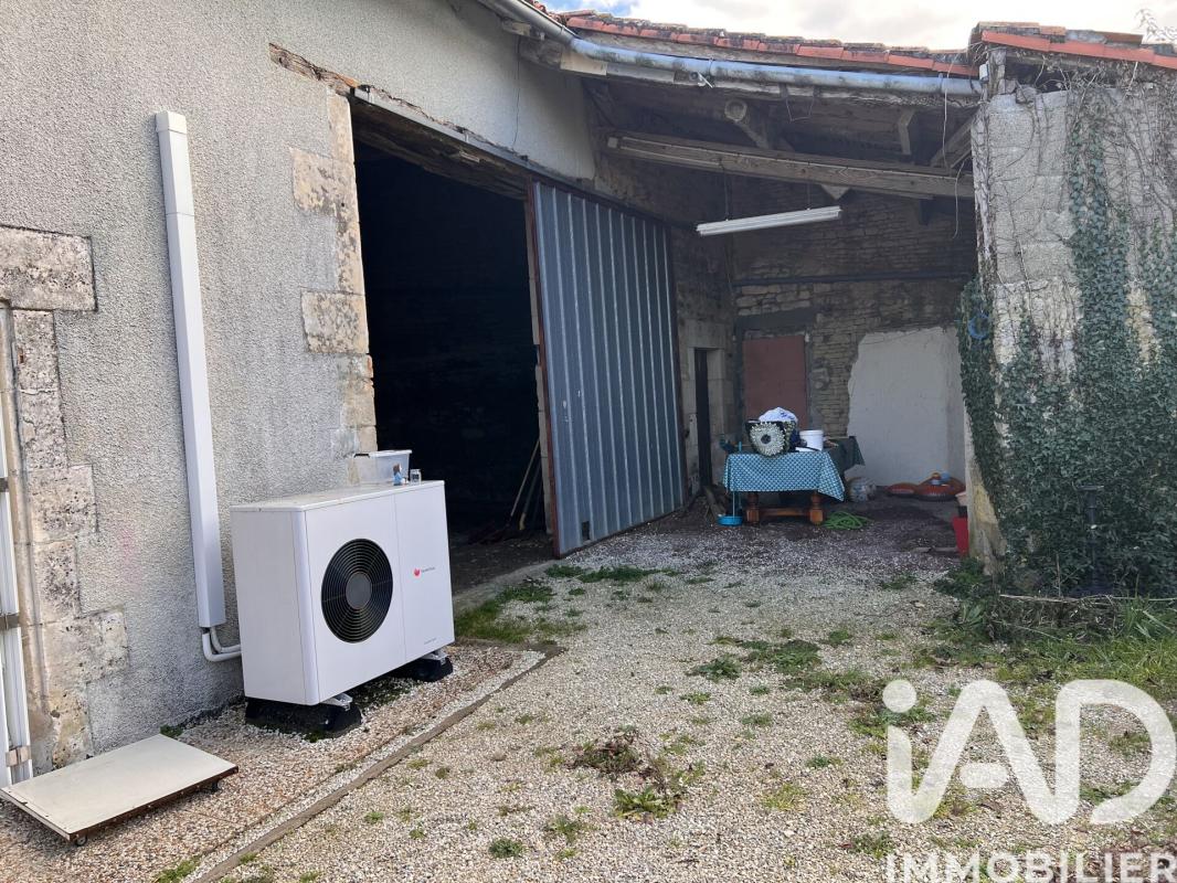Maison 5 Pièce(s) Salles-de-Villefagnan - Photo 22