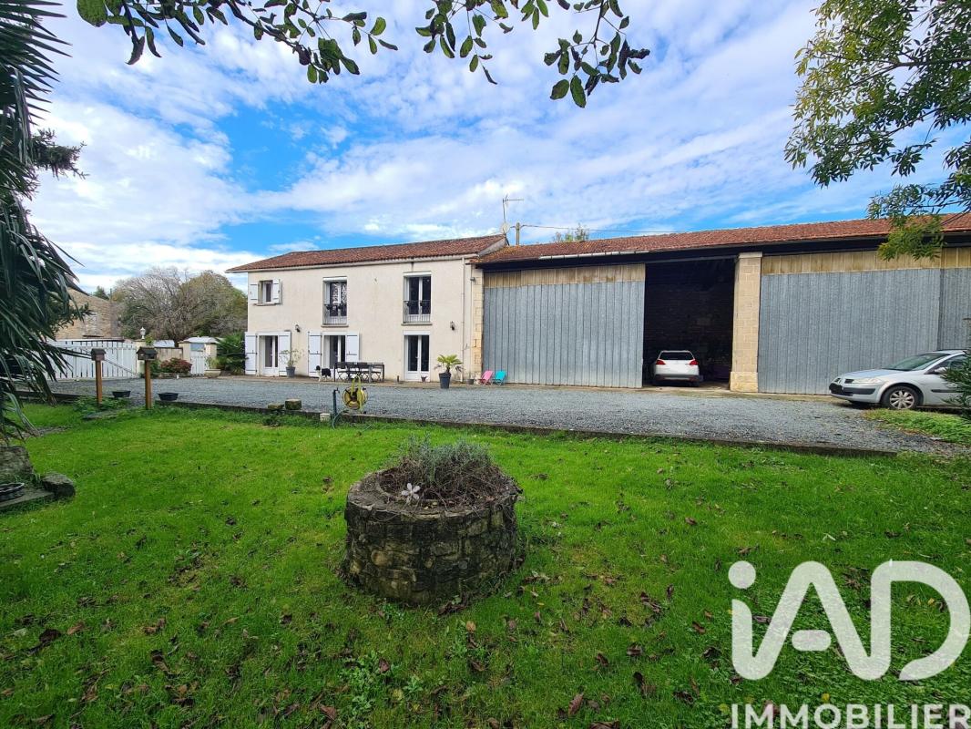 Maison 7 Pièce(s) Saint-Savinien