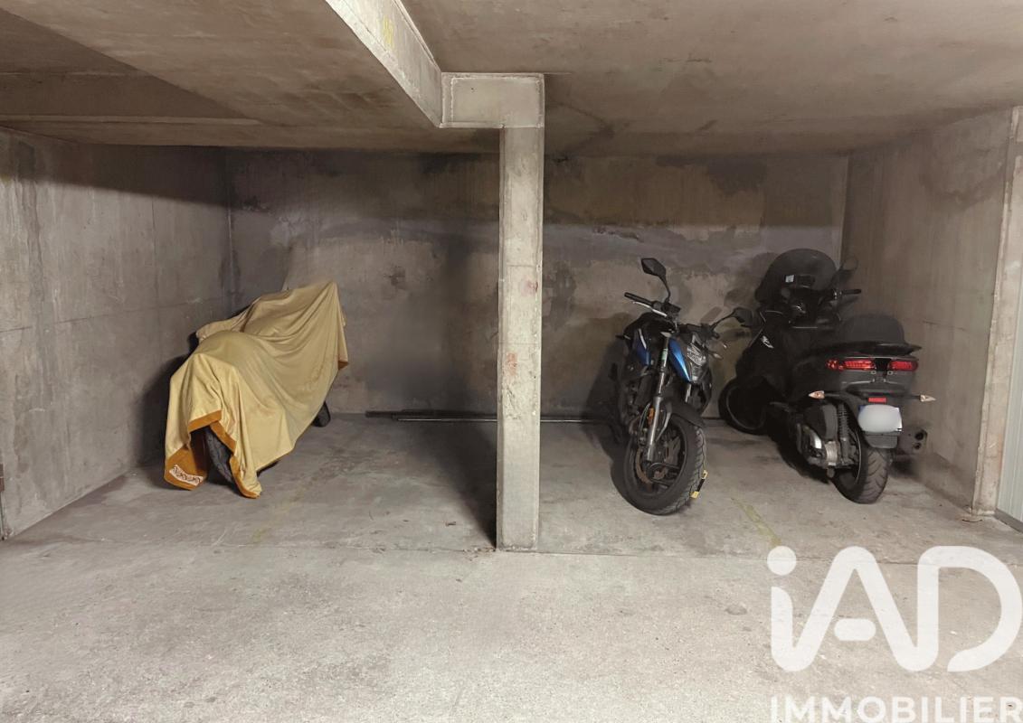 Parking  Paris 10eme Arrondissement