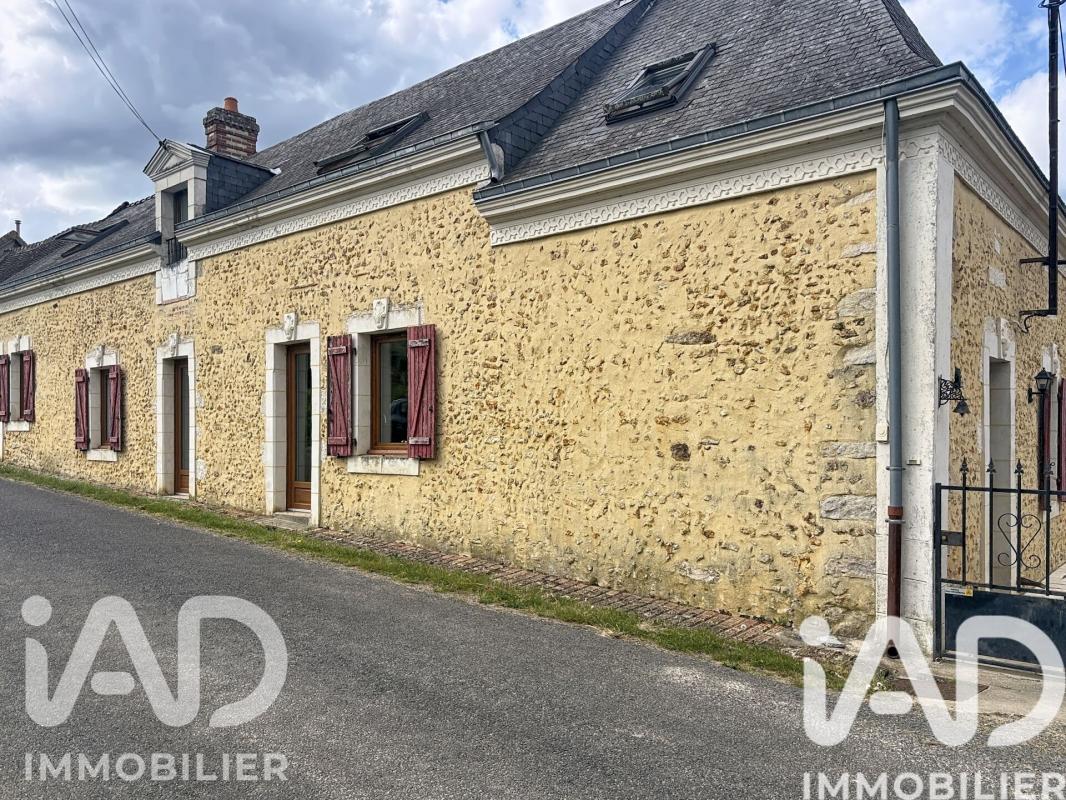 Maison longère 10 Pièce(s) Saint-Jean-de-la-Motte