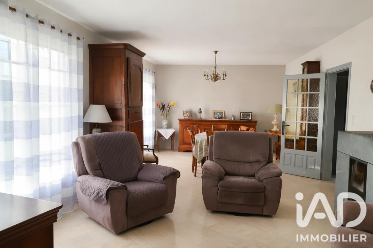 Maison 8 Pièce(s) Chasseneuil-sur-Bonnieure - Photo 4