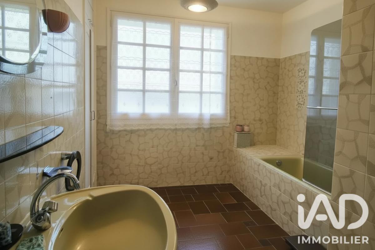 Maison 8 Pièce(s) Chasseneuil-sur-Bonnieure - Photo 11
