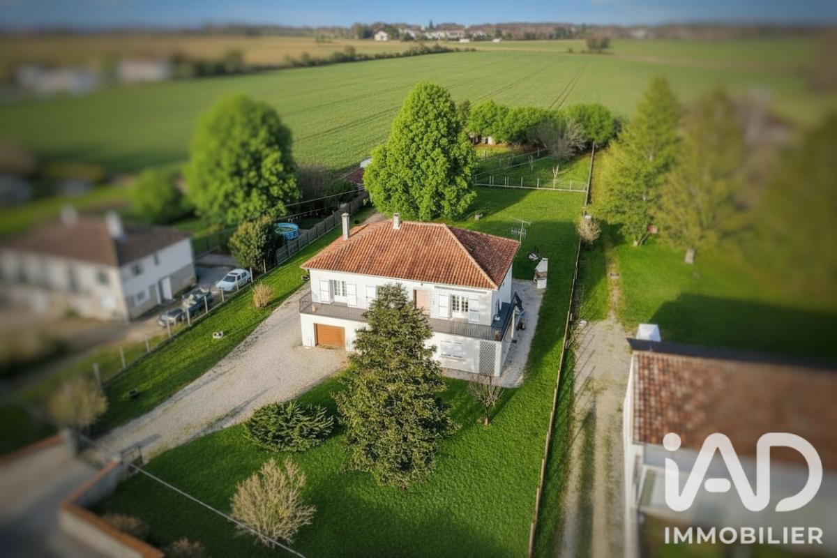 Maison 8 Pièce(s) Chasseneuil-sur-Bonnieure - Photo 12