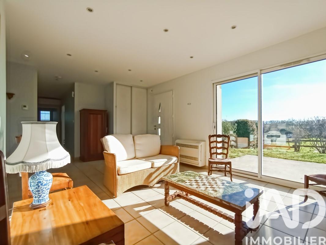 Maison 4 Pièce(s) Marcilly-le-Châtel