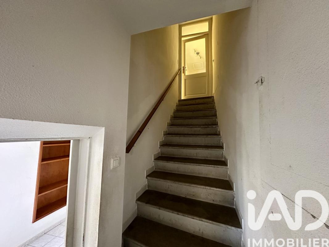 Maison 12 Pièce(s) Saint-Saturnin-de-Lucian - Photo 10