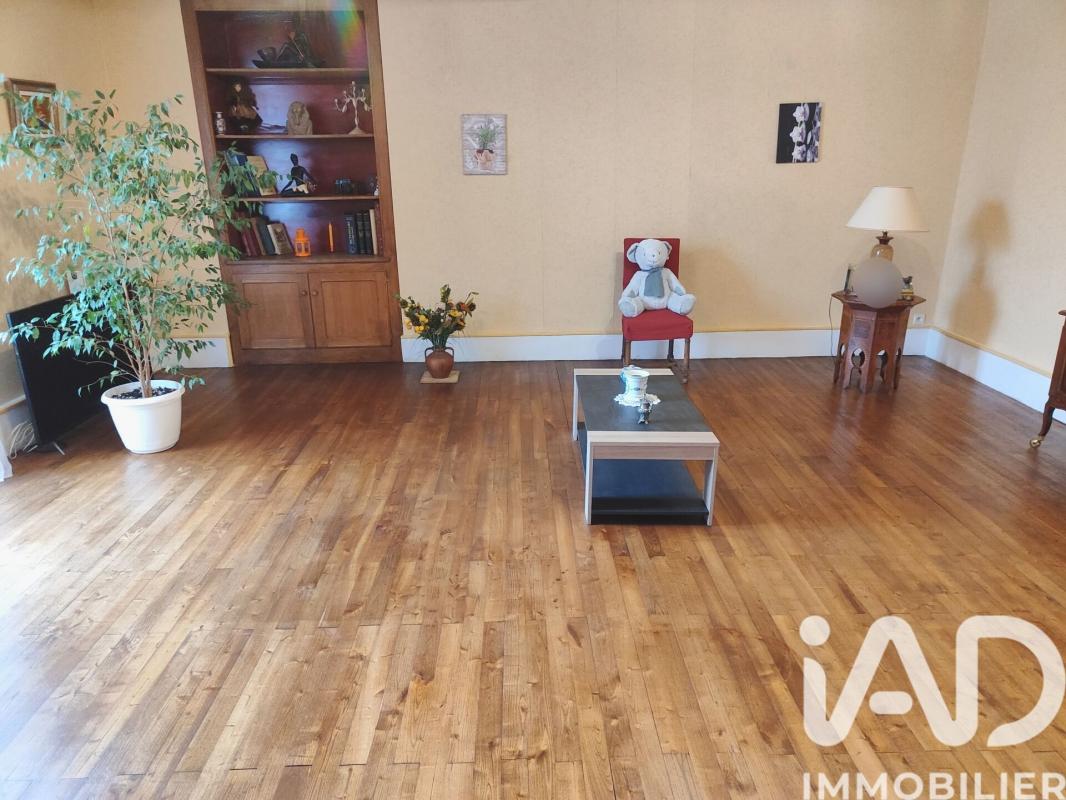 Maison de village 8 Pièce(s) Terres-de-Haute-Charente