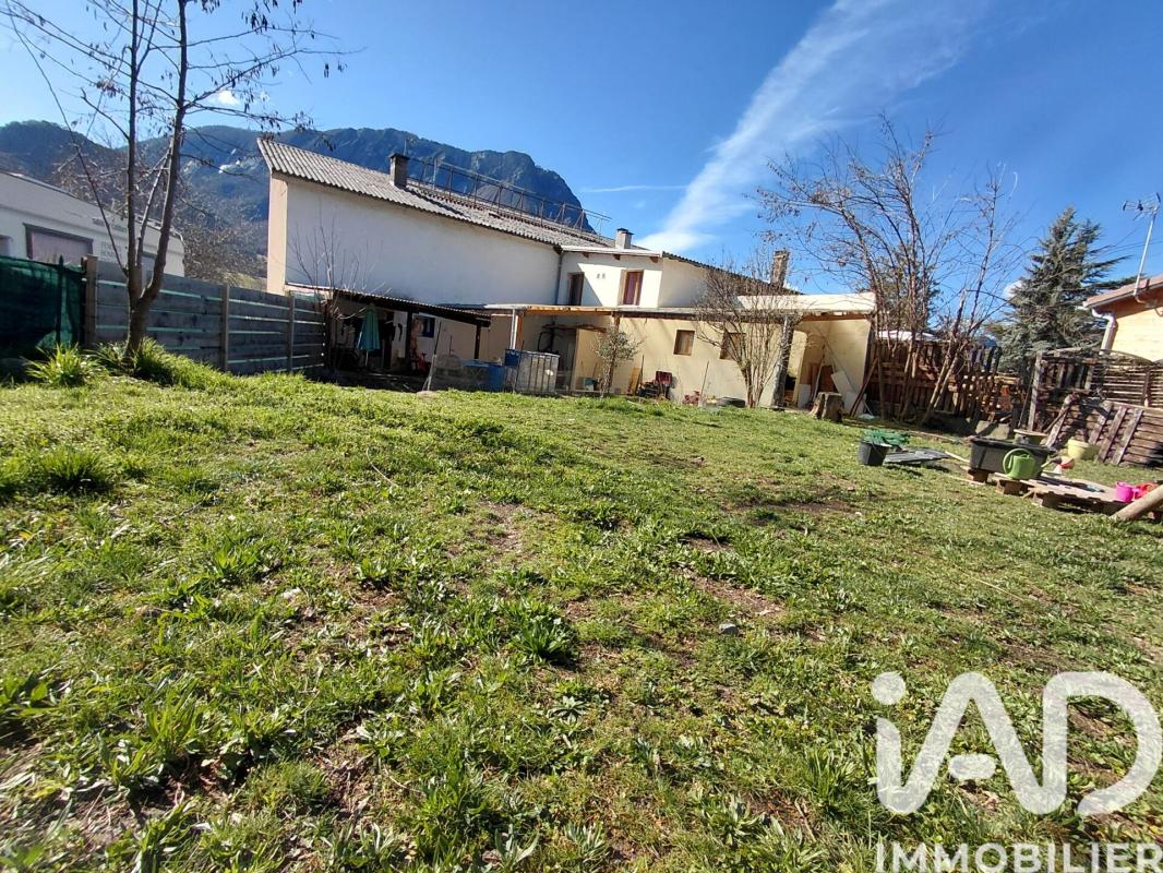 Maison 9 Pièce(s) Espinasses