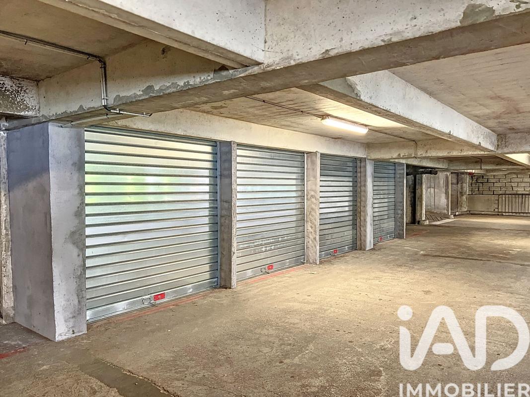 Parking  Cergy