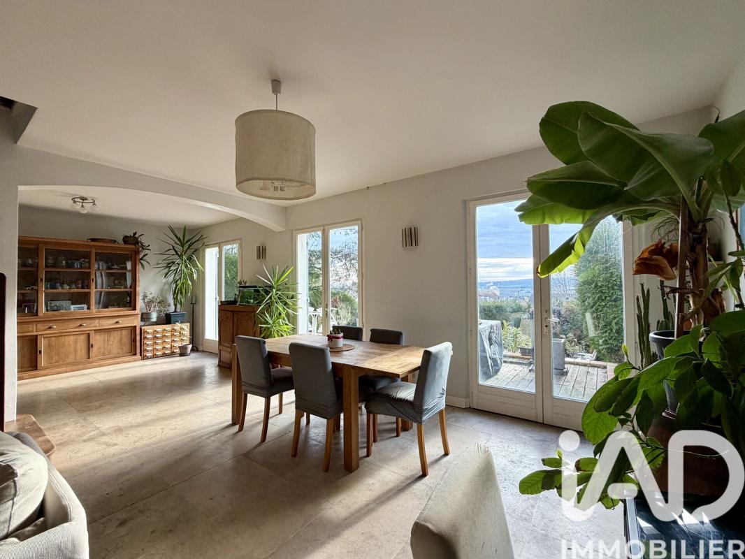 Maison traditionnelle 8 Pièce(s) Juziers