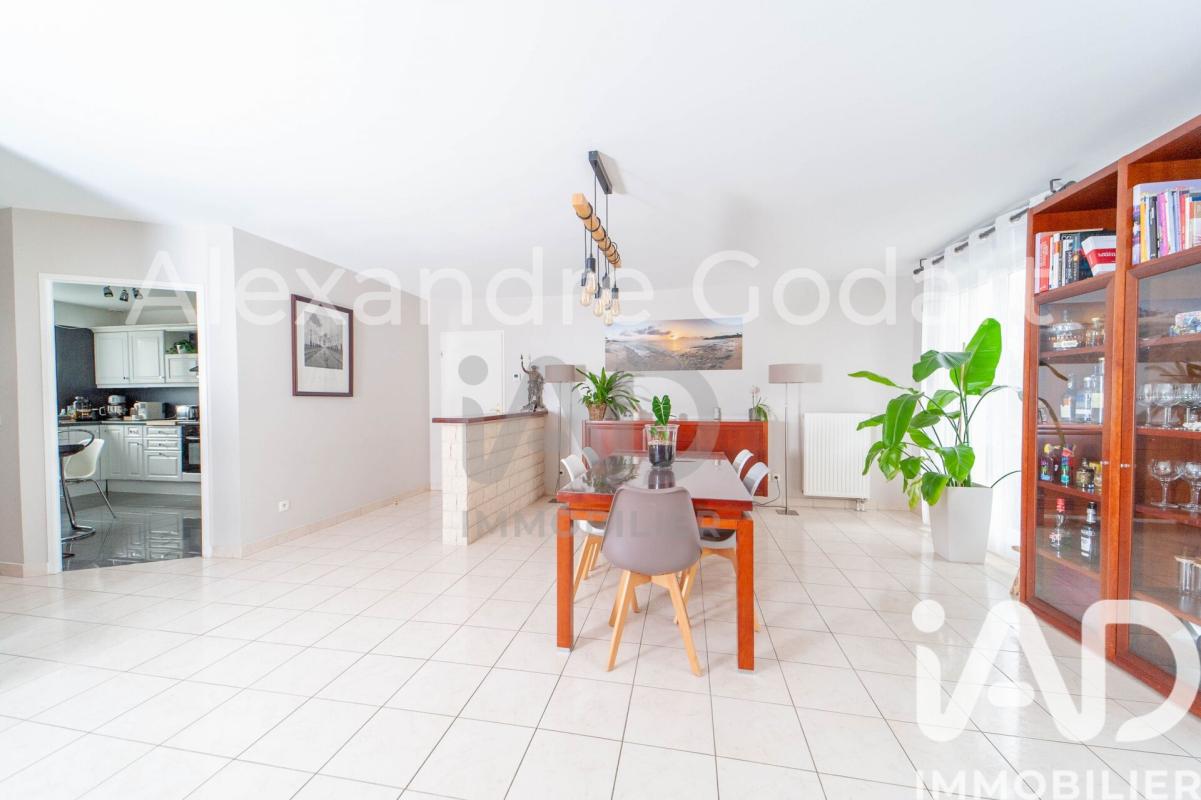 Maison 8 Pièce(s) Moissy-Cramayel