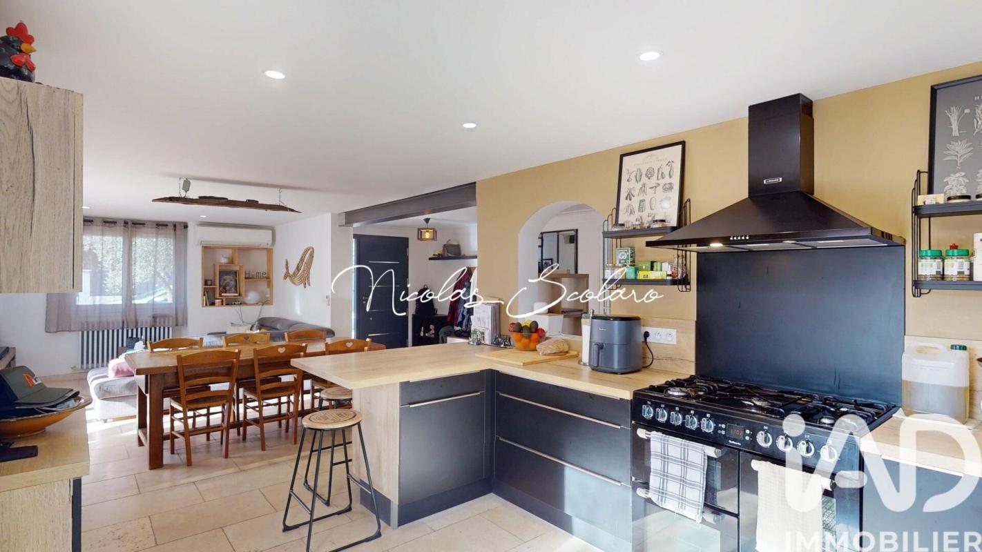 Maison traditionnelle 6 Pièce(s) Entraigues-sur-la-Sorgue