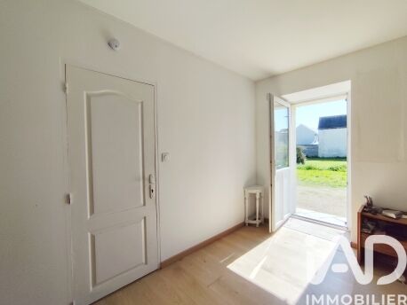 Maison de village 8 Pièce(s) Noyant-Villages