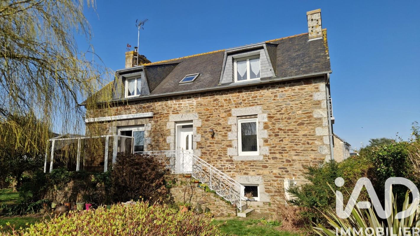 Maison traditionnelle 6 Pièce(s) Plouguenast-Langast