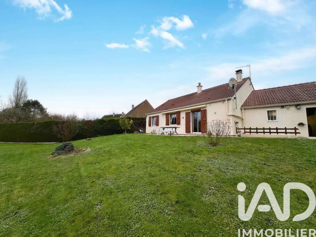 Maison traditionnelle 7 Pièce(s) Villeneuve-la-Guyard