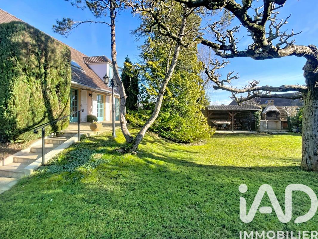 Maison 7 Pièce(s) Chevry-Cossigny