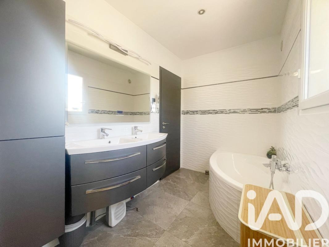 Maison traditionnelle 5 Pièce(s) La Farlède