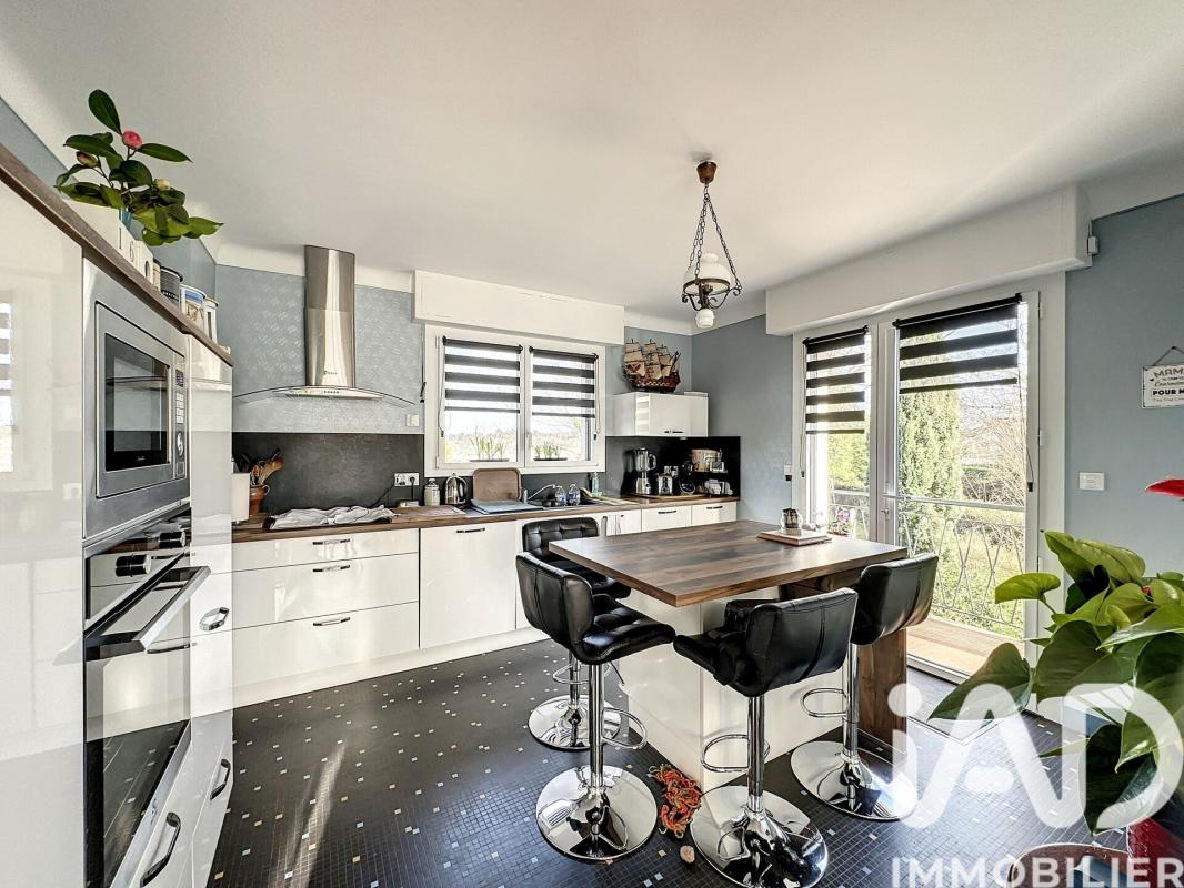 Maison de ville 8 Pièce(s) Saint-Nicolas-de-Redon